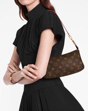 Load image into Gallery viewer, Baguette LOUIS VUITTON