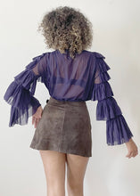 Load image into Gallery viewer, Maglia viola maniche voilant JEAN PAUL GAULTIER
